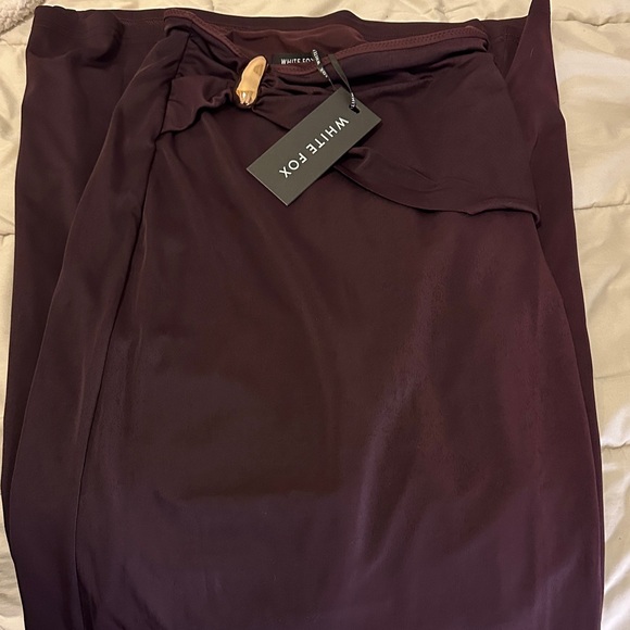 White Fox Boutique Dresses & Skirts - Brand new with tags white fox maxi skirt